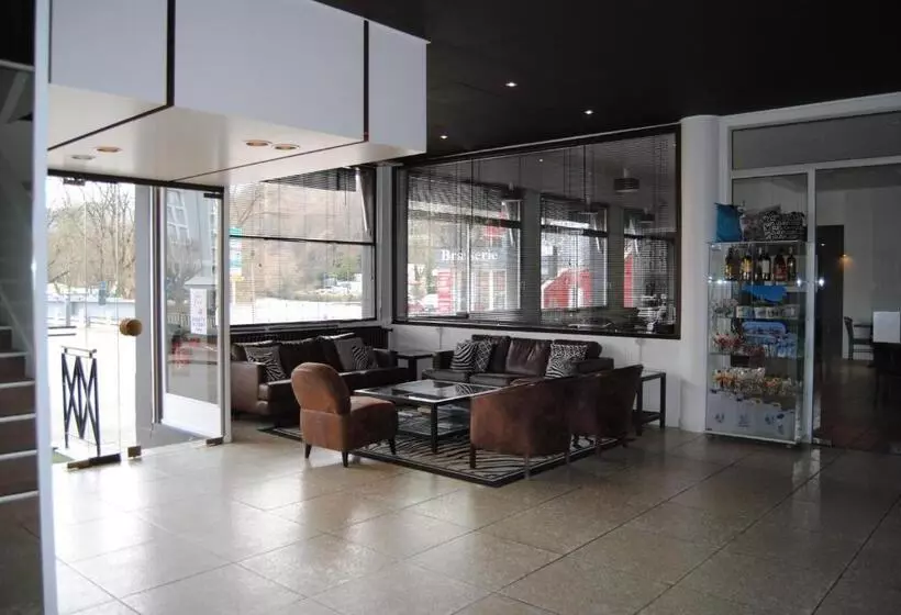 Fotos del hotel Hôtel Notre Dame De La Sarte:  81