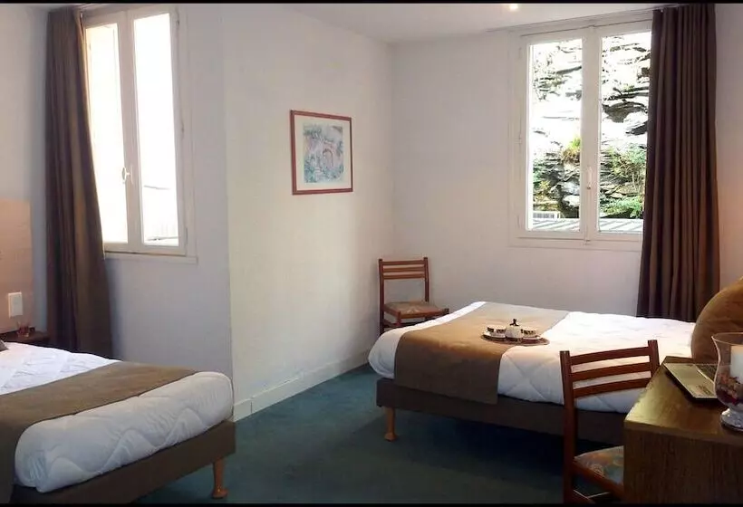 Fotos del hotel Hôtel Notre Dame De La Sarte:  19