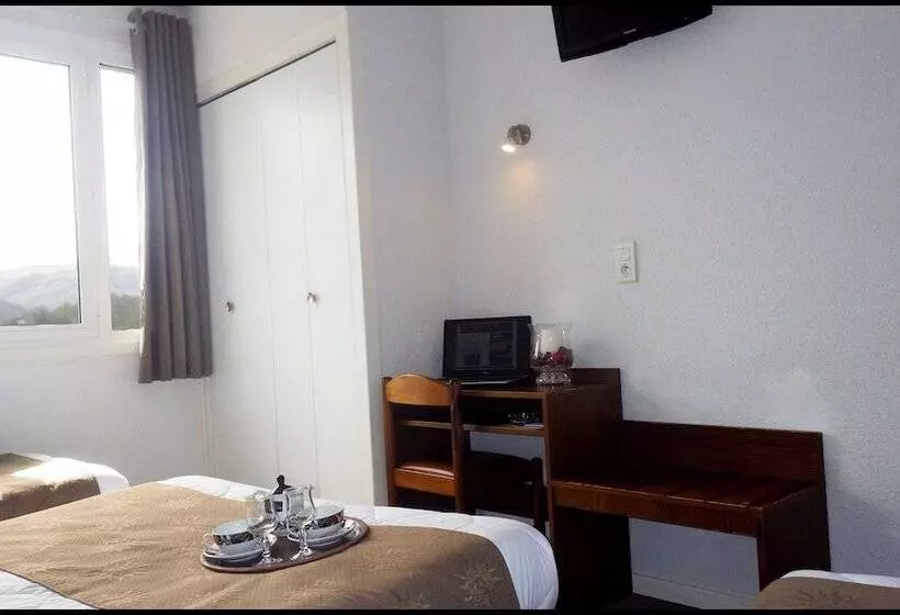 Fotos del hotel Hôtel Notre Dame De La Sarte:  22