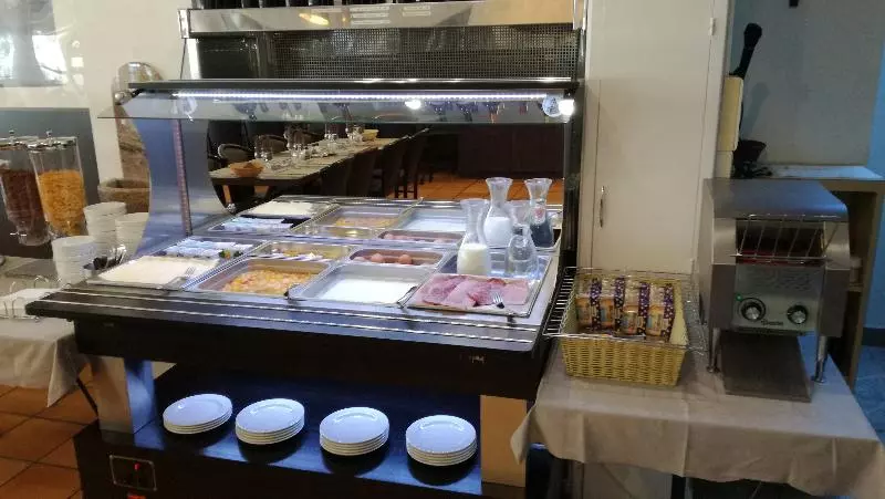 Fotos del hotel Hôtel Notre Dame De La Sarte:  95