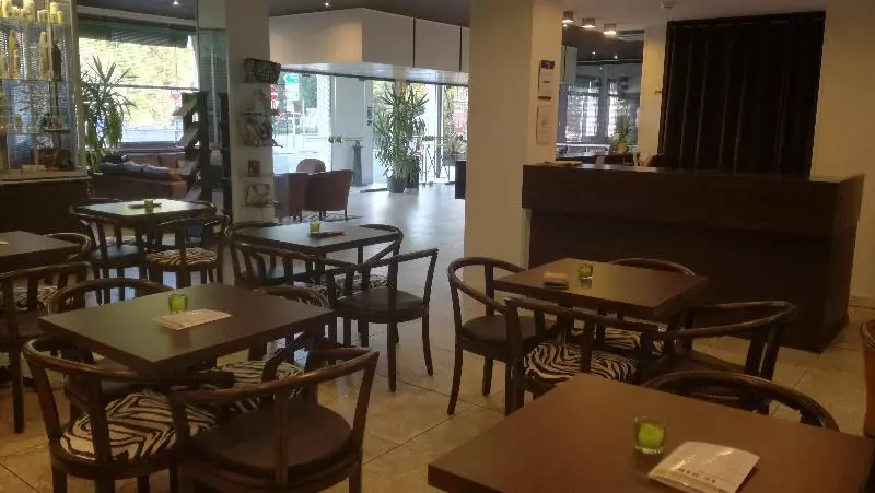 Fotos del hotel Hôtel Notre Dame De La Sarte:  50