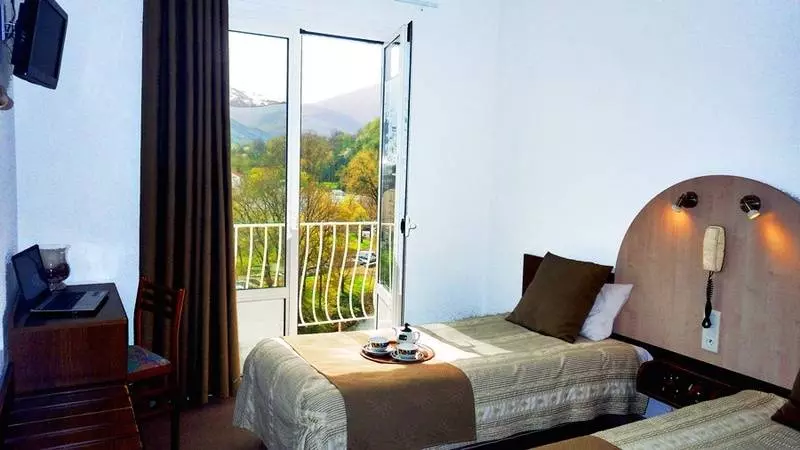 Fotos del hotel Hôtel Notre Dame De La Sarte:  87