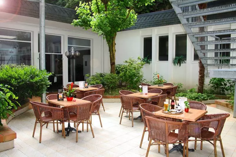 Fotos del hotel Hôtel Notre Dame De La Sarte:  58