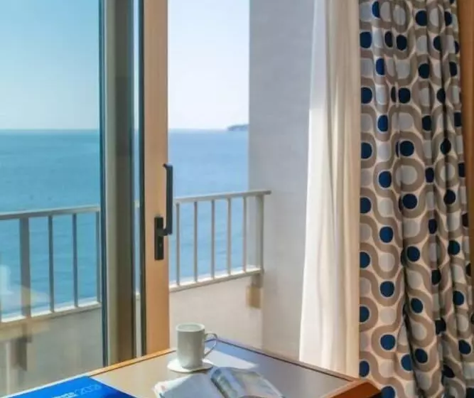 Fotos del hotel Royal Continental:  15