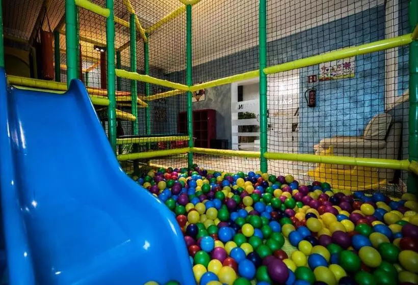 Fotos del hotel Salles Hotels Marina Portals:  8