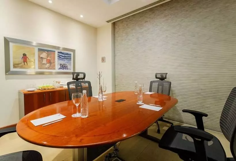 Fotos del hotel Camino Real Aeropuerto:  11