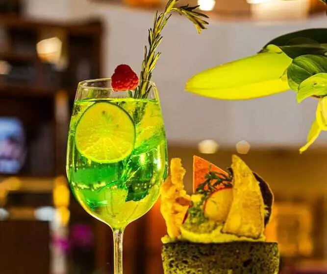 Fotos del hotel Camino Real Aeropuerto:  12