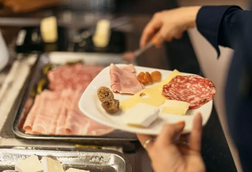 Fotos del hotel Kyriad Metz Centre:  9