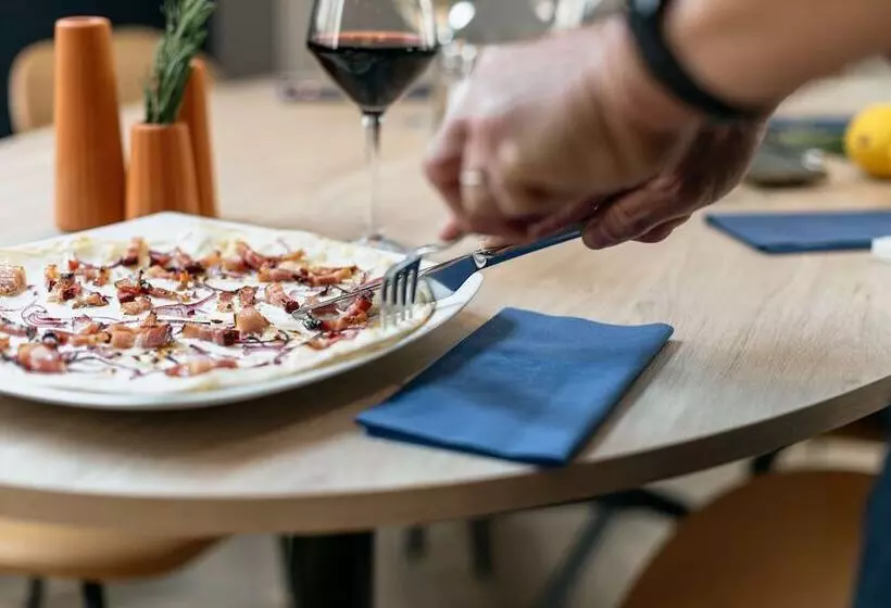 Fotos del hotel Kyriad Metz Centre:  21