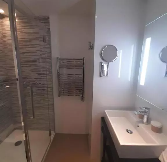 Fotos del hotel Mercure Paris Arc De Triomphe Wagram:  14