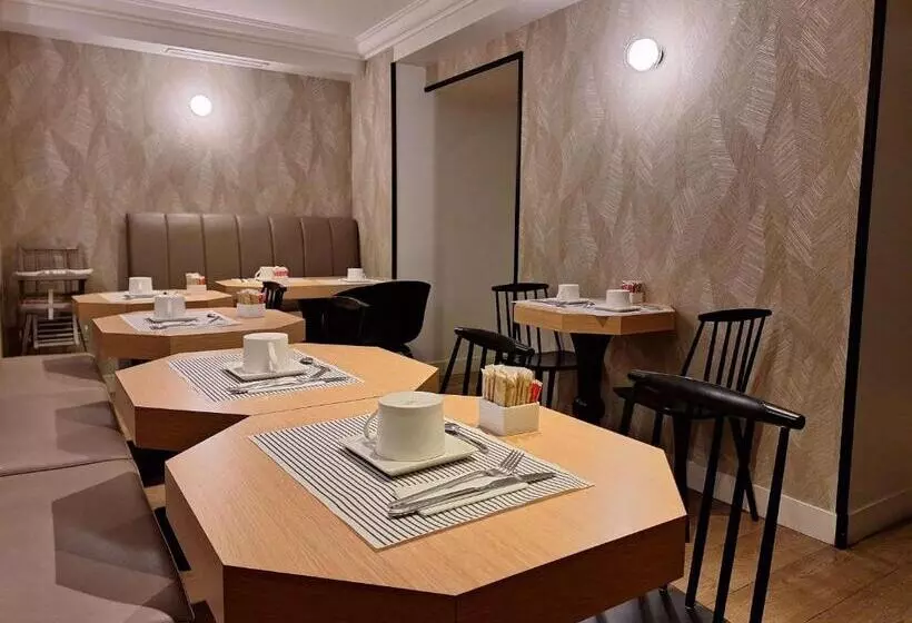 Fotos del hotel Mercure Paris Arc De Triomphe Wagram:  8