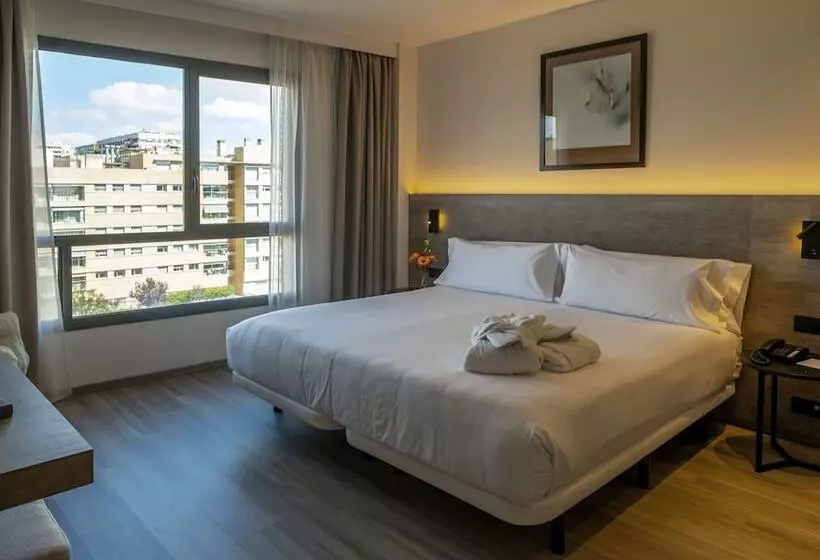 Attica 21 Barcelona Mar