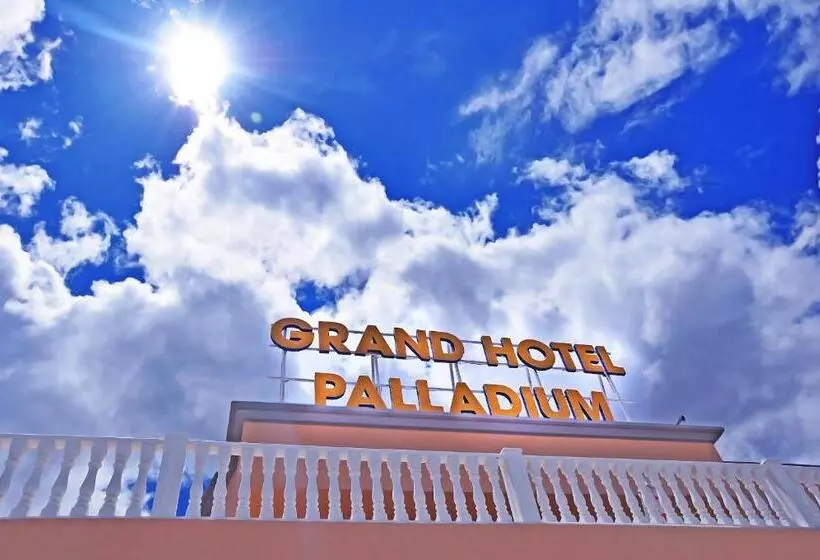 Fotos del hotel Grand Hotel Palladium Santa Eulalia Del Río:  2