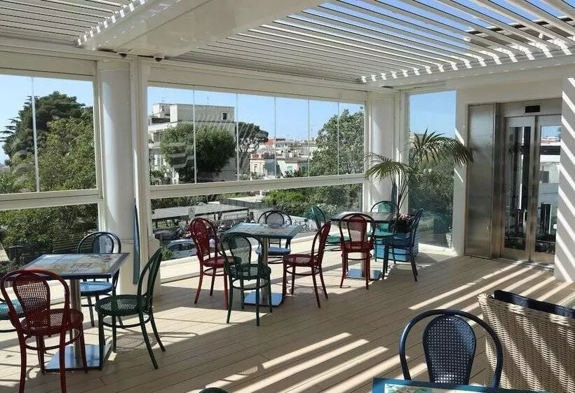 Fotos del hotel Bougainville:  5