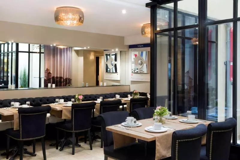 Fotos del hotel Le 18 Paris:  13