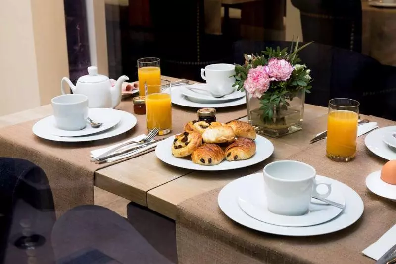 Fotos del hotel Le 18 Paris:  25