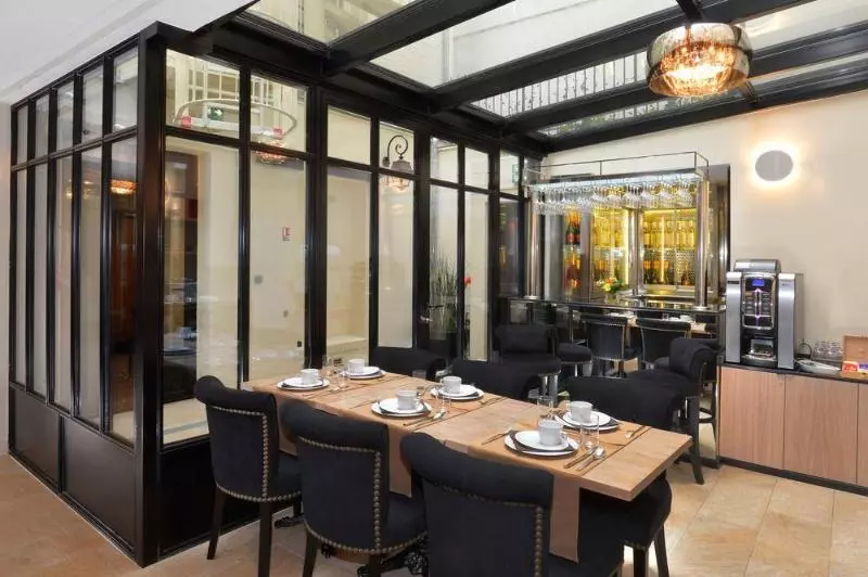 Fotos del hotel Le 18 Paris:  19