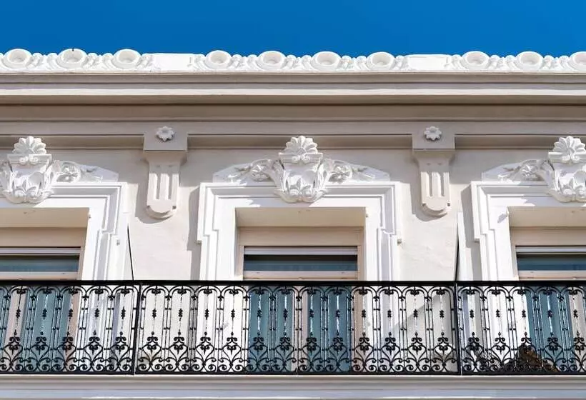 Fotos del hotel Hôtel La Villa Tosca:  9