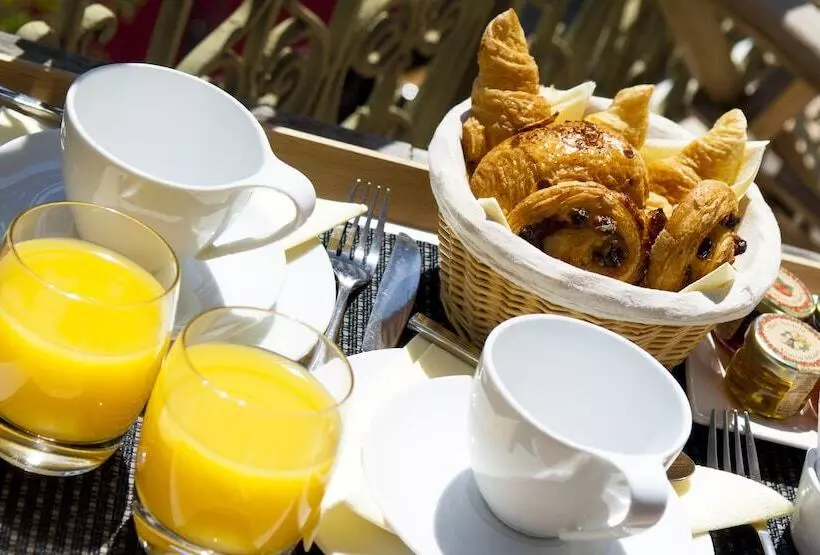 Fotos del hotel Hôtel La Villa Tosca:  11