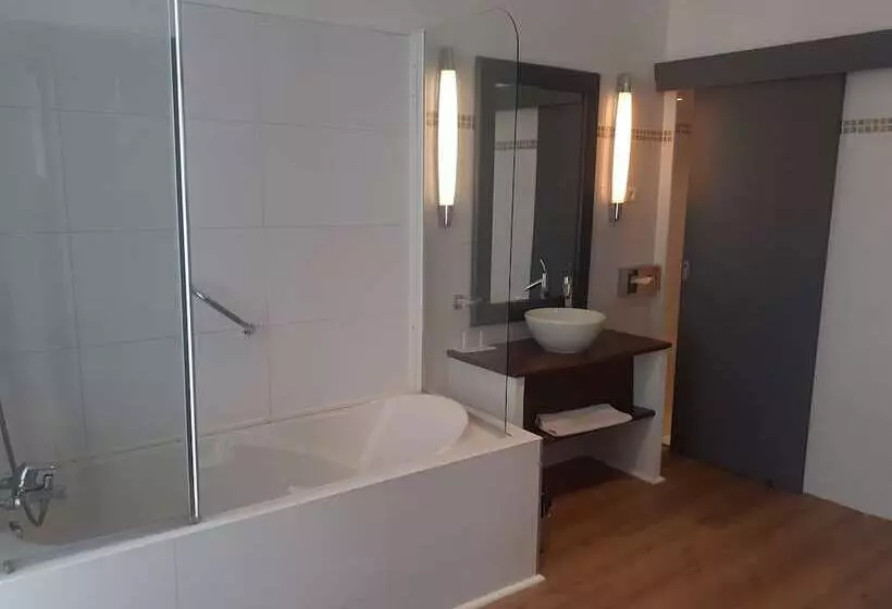 Fotos del hotel Hôtel La Villa Tosca:  13