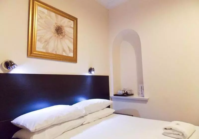 Fotos del hotel Victorian House:  6