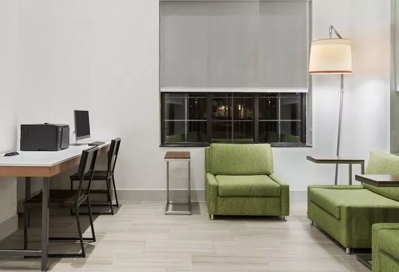 Fotos del hotel Holiday Inn Express & Suites - Nearest Universal Orlando, An Ihg:  17