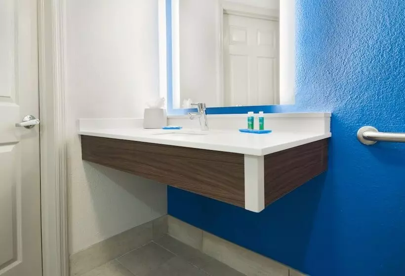 Fotos del hotel Holiday Inn Express & Suites - Nearest Universal Orlando, An Ihg:  22