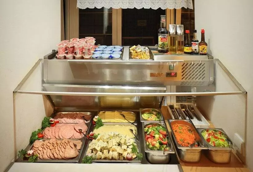 Fotos del hotel Golden City Garni:  16