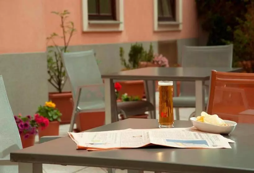 Fotos del hotel Lucia:  9