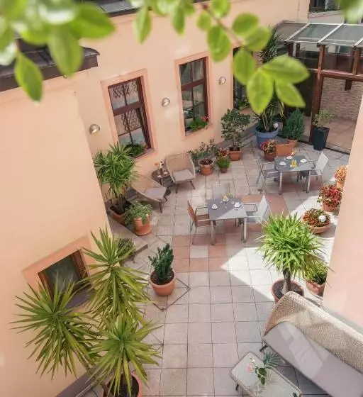 Fotos del hotel Lucia:  12