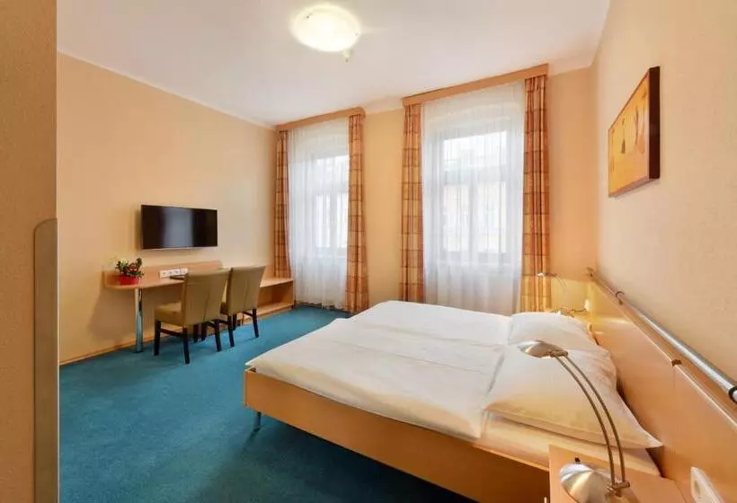 Fotos del hotel Lucia:  13