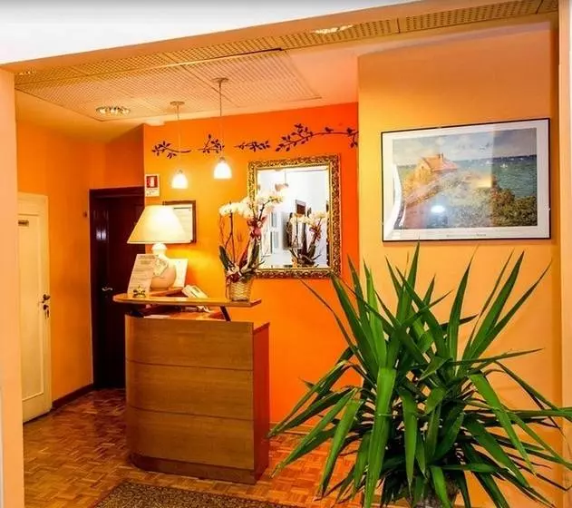 Fotos del hotel Leopolda:  6