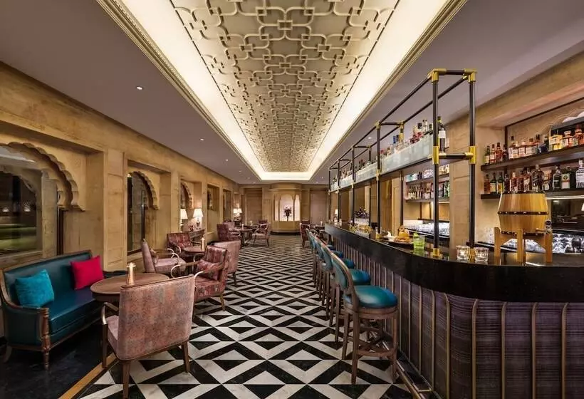 Fotos del hotel Gorbandh Palace:  17