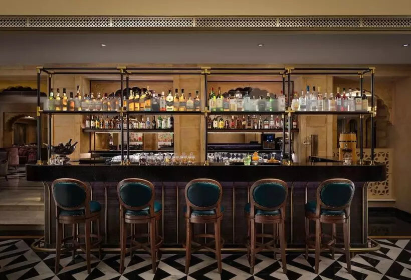 Fotos del hotel Gorbandh Palace:  11