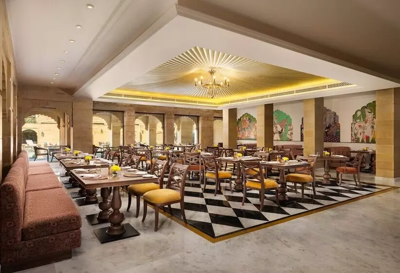 Fotos del hotel Gorbandh Palace:  16