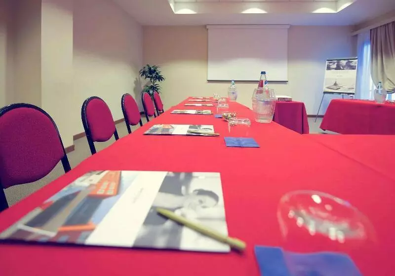 Fotos del hotel Mercure Genova San Biagio:  11