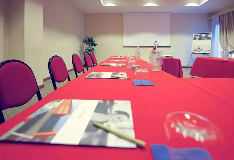 Fotos del hotel Mercure Genova San Biagio:  6