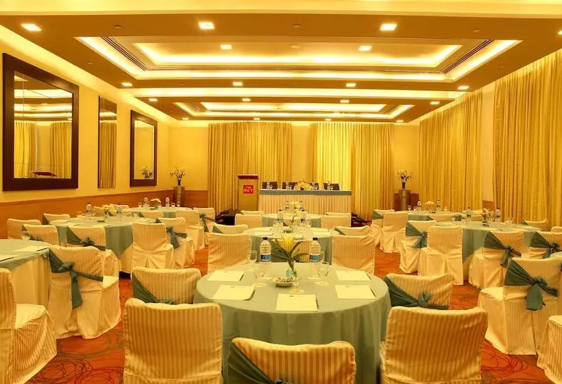 Fotos del hotel The Metropolitan Hotel & Spa New Delhi:  10