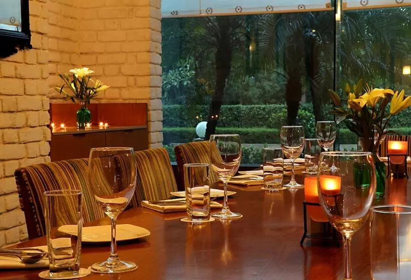 Fotos del hotel The Metropolitan Hotel & Spa New Delhi:  7