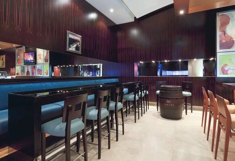 Fotos del hotel Novotel World Trade Centre Dubai:  7