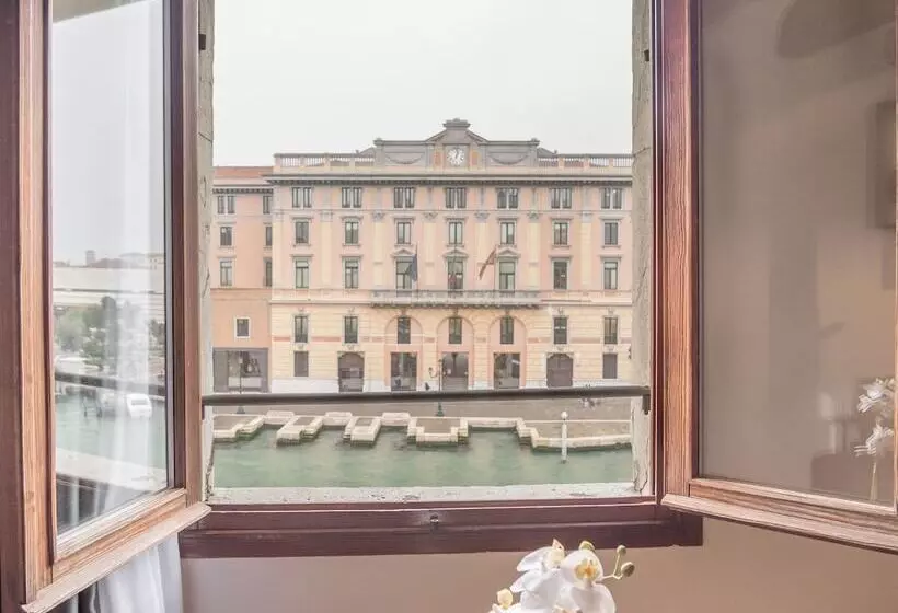 Fotos del hotel Grand Canal Suites:  25