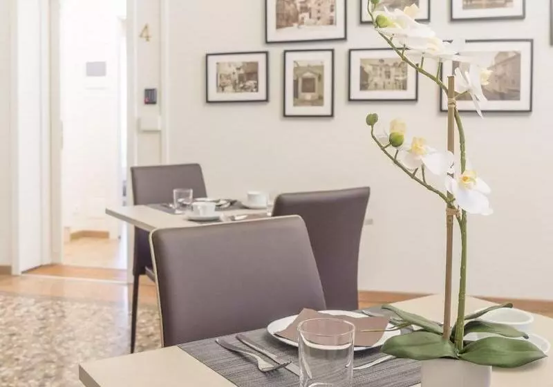 Fotos del hotel Grand Canal Suites:  19