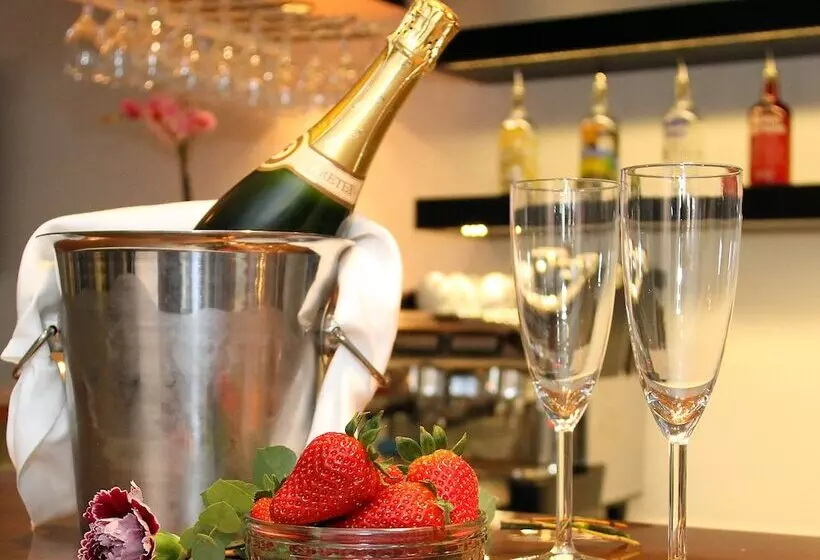 Fotos del hotel Profilhotels Hotel Garden:  8