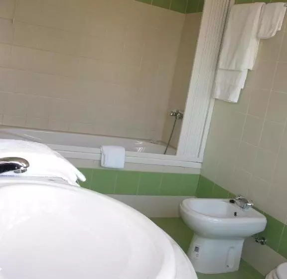 Fotos del hotel Santos:  5