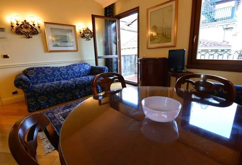 Fotos del hotel Suites Torre Dell Orologio:  2