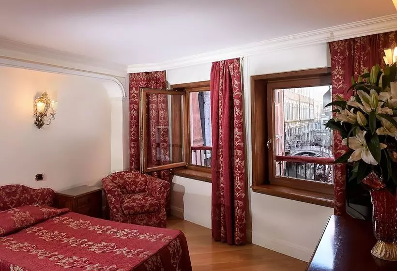 Fotos del hotel Suites Torre Dell Orologio:  22