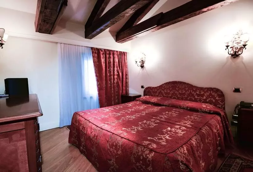 Fotos del hotel Suites Torre Dell Orologio:  9