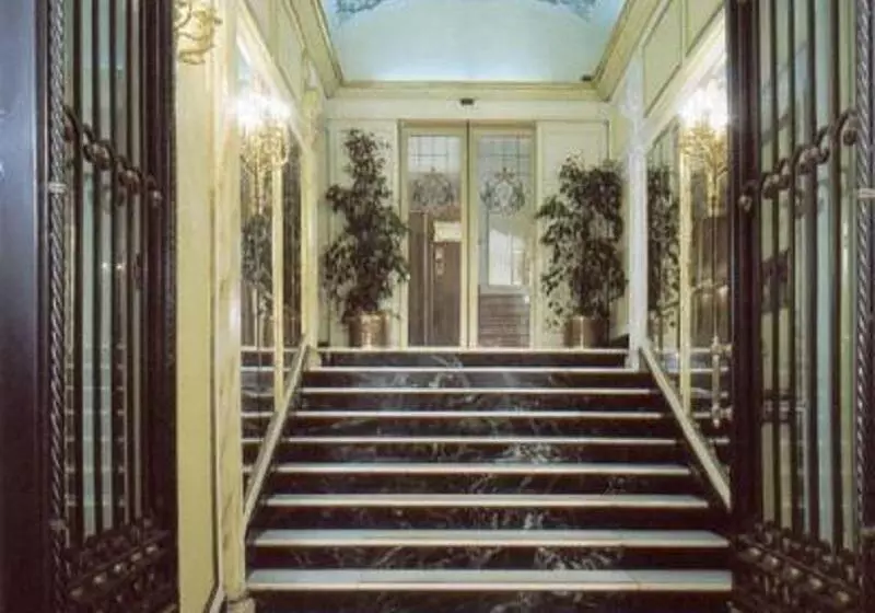 Fotos del hotel Champagne Palace:  4