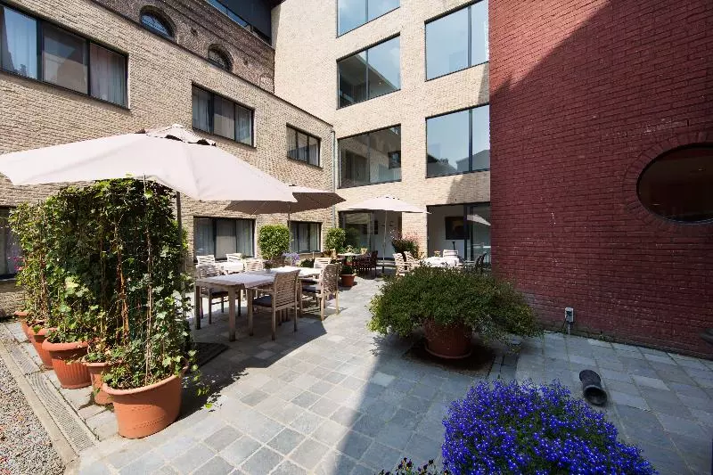 Fotos del hotel Ghent River:  25