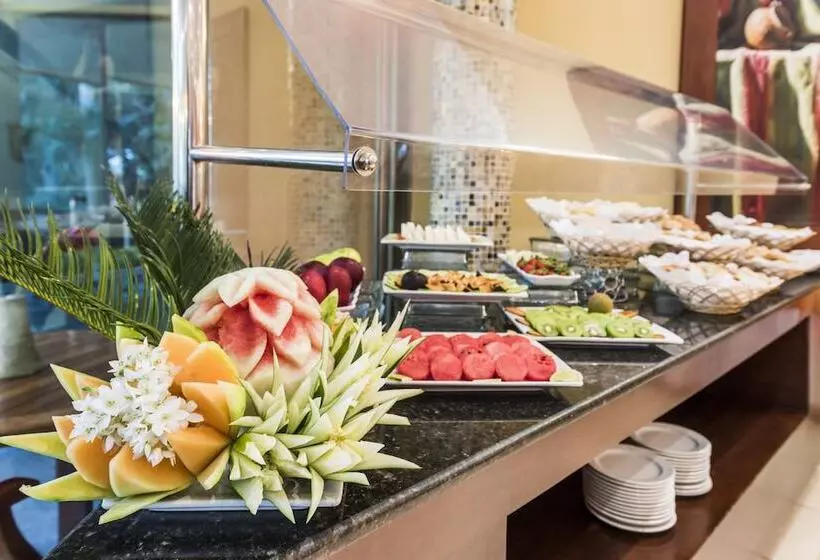 Fotos del hotel Holiday Inn Convention Center, An Ihg:  23